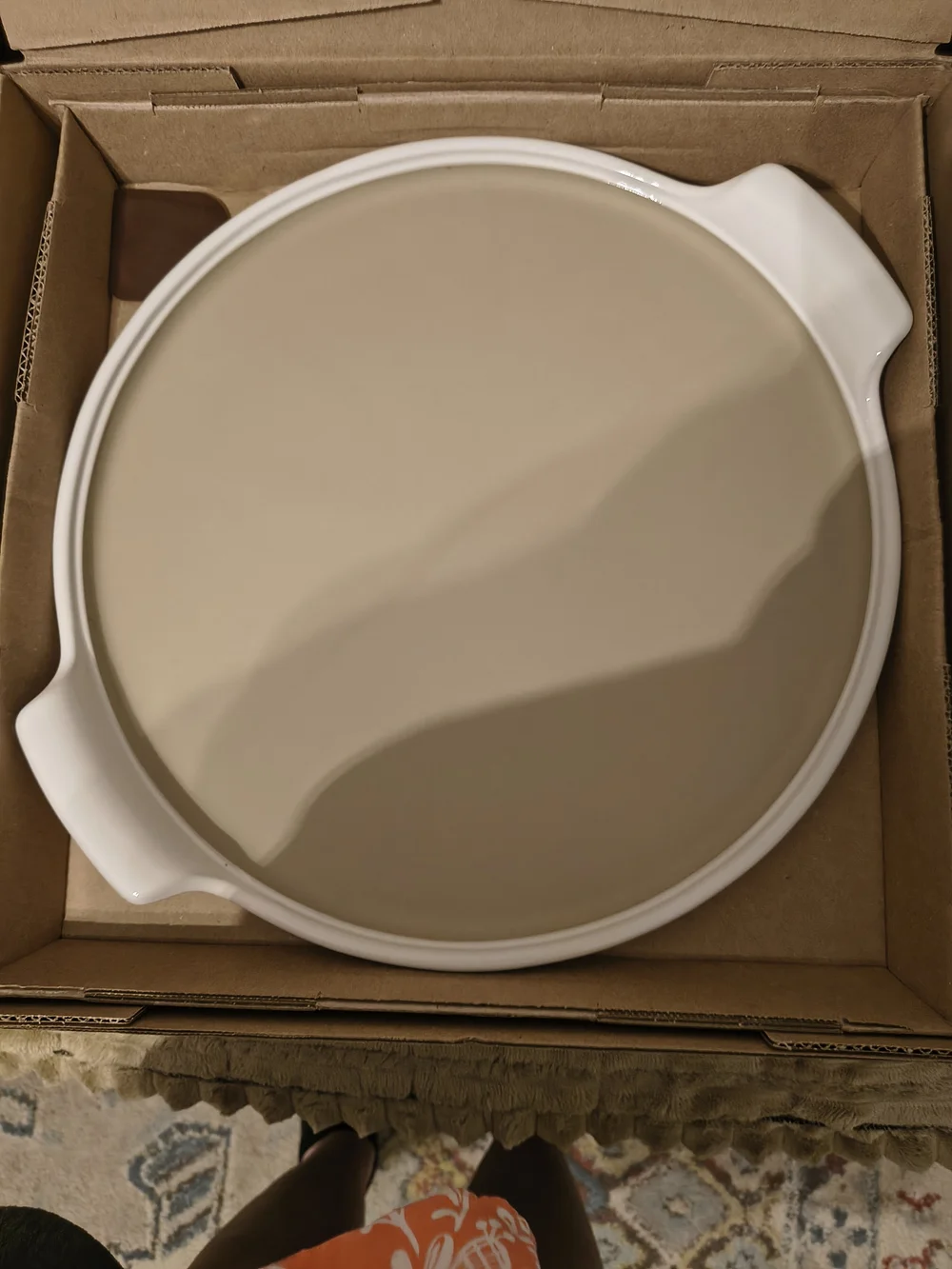 Pampered Chef White Large Round Stone - Natural Tan/Brown Box